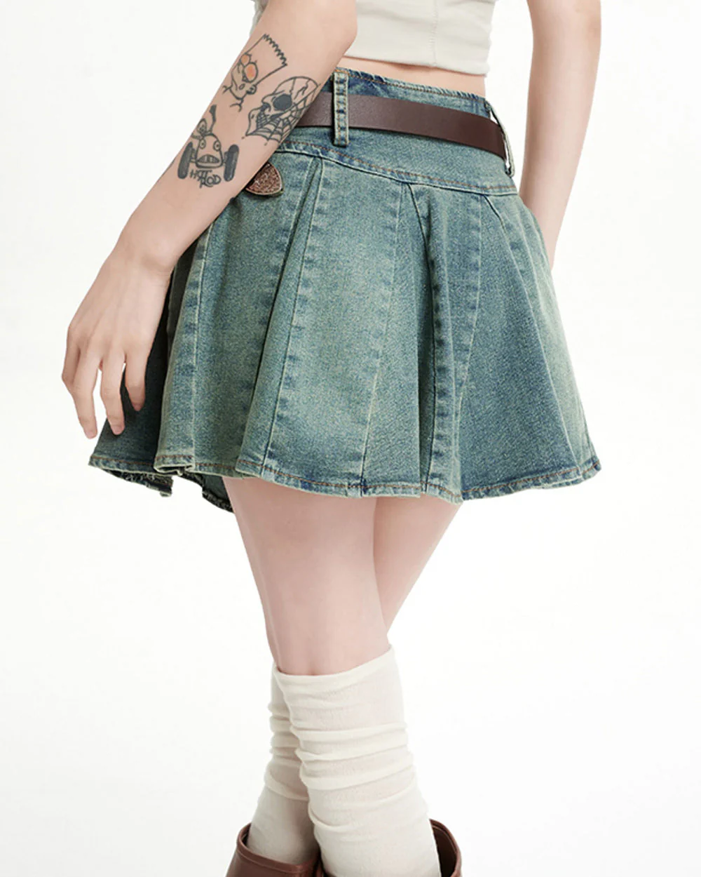 90s Grunge Pleated Denim Mini Skirt - Image 4