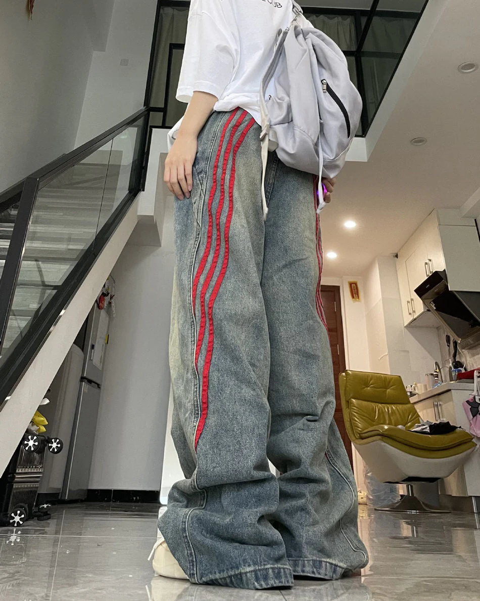 90s Style Wide Red Stripe Jeans - Image 3