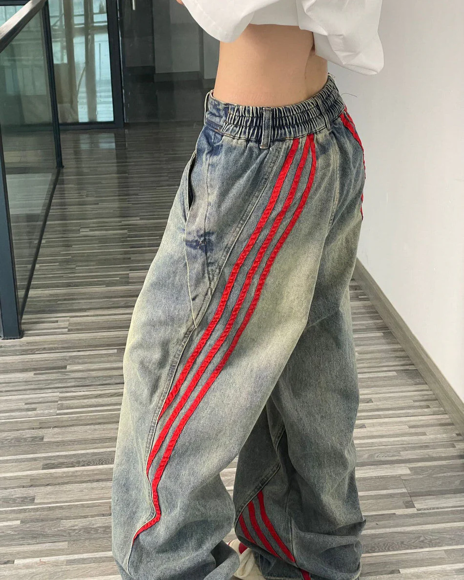 90s Style Wide Red Stripe Jeans - Image 5