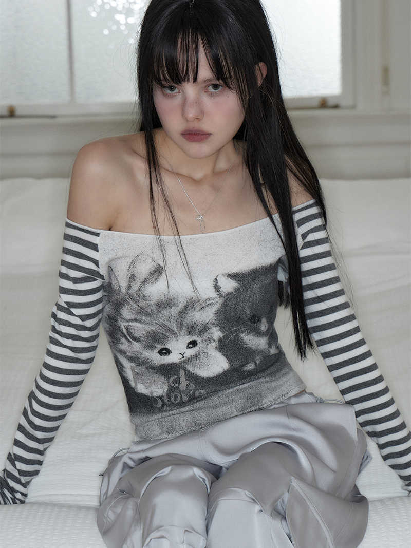 Acubi Kitten Off-shoulder Strip Long-sleeved Top - Image 2