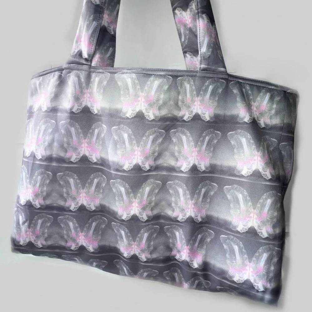 Aesthetic Butterfly Print Tote Bag - Image 3