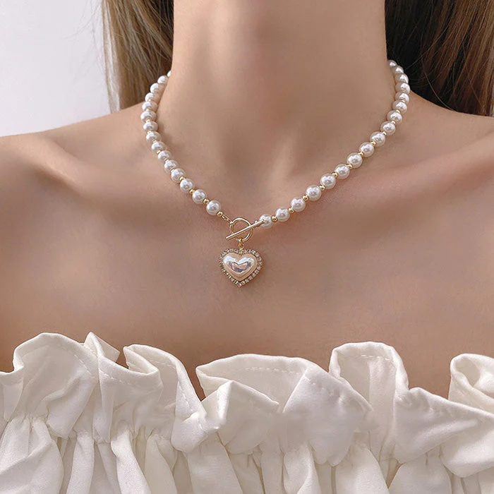 Aesthetic Heart Pearl Necklace - Image 2
