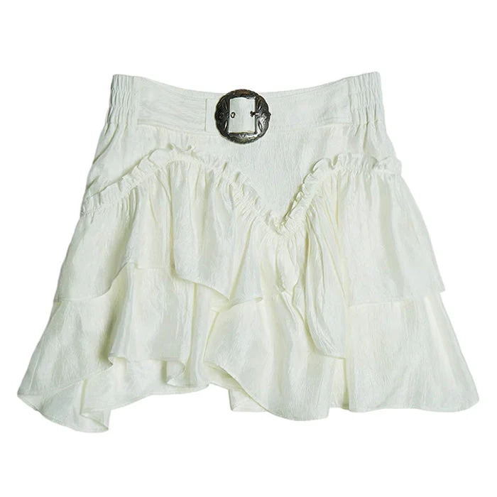 Aesthetic Mini Skirt in White - Image 6