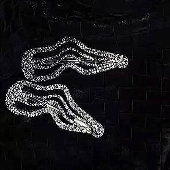 Aesthetic Rhinestone Hair Clips - Image 2