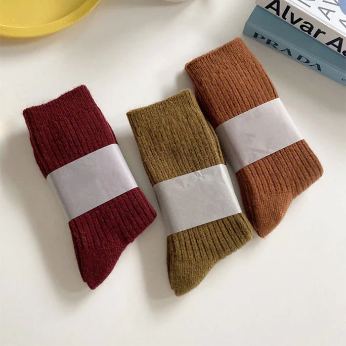 Aesthetic Ribbed Socks - Image 2