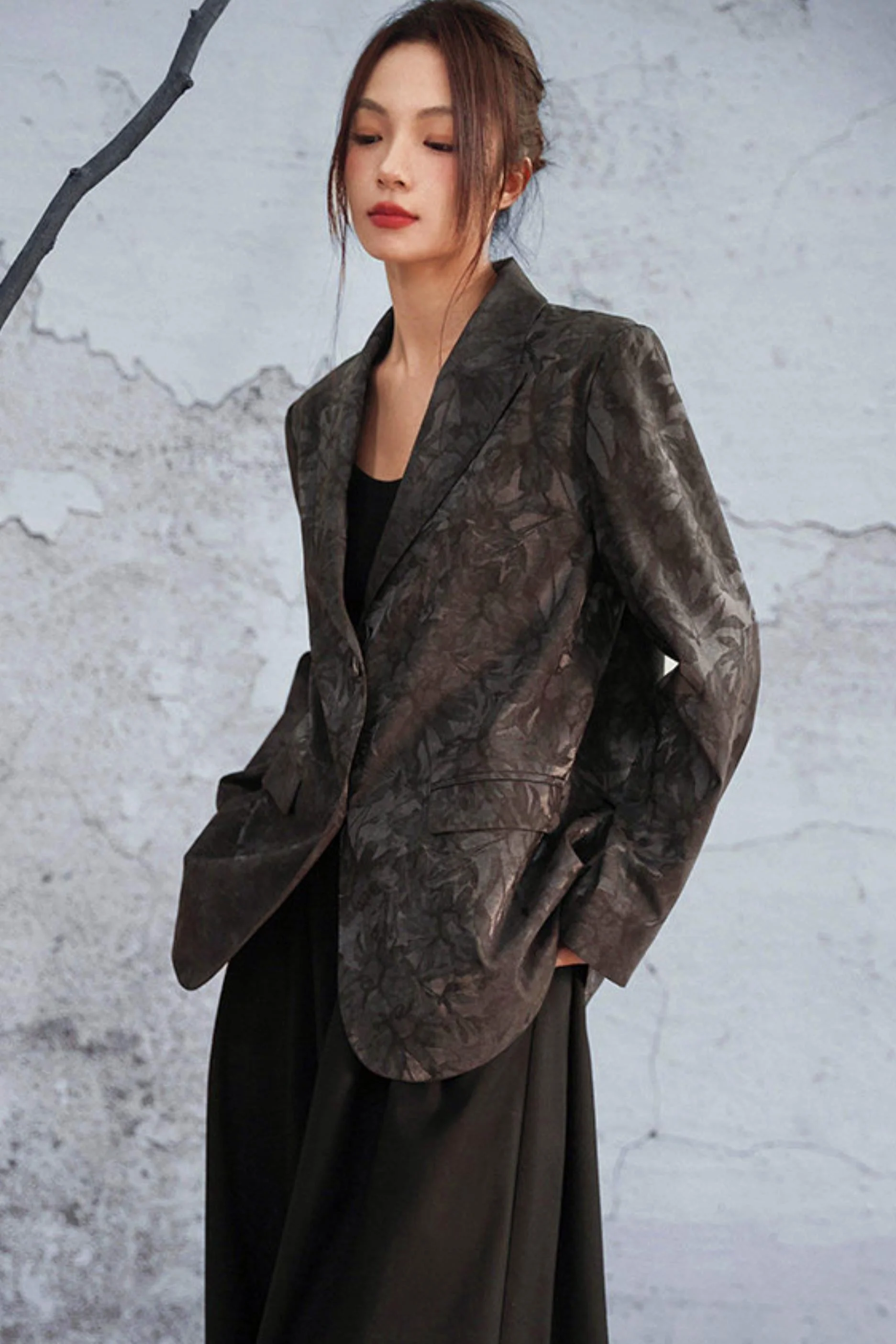 Edgy Wood Jacquard Jacket - Image 2