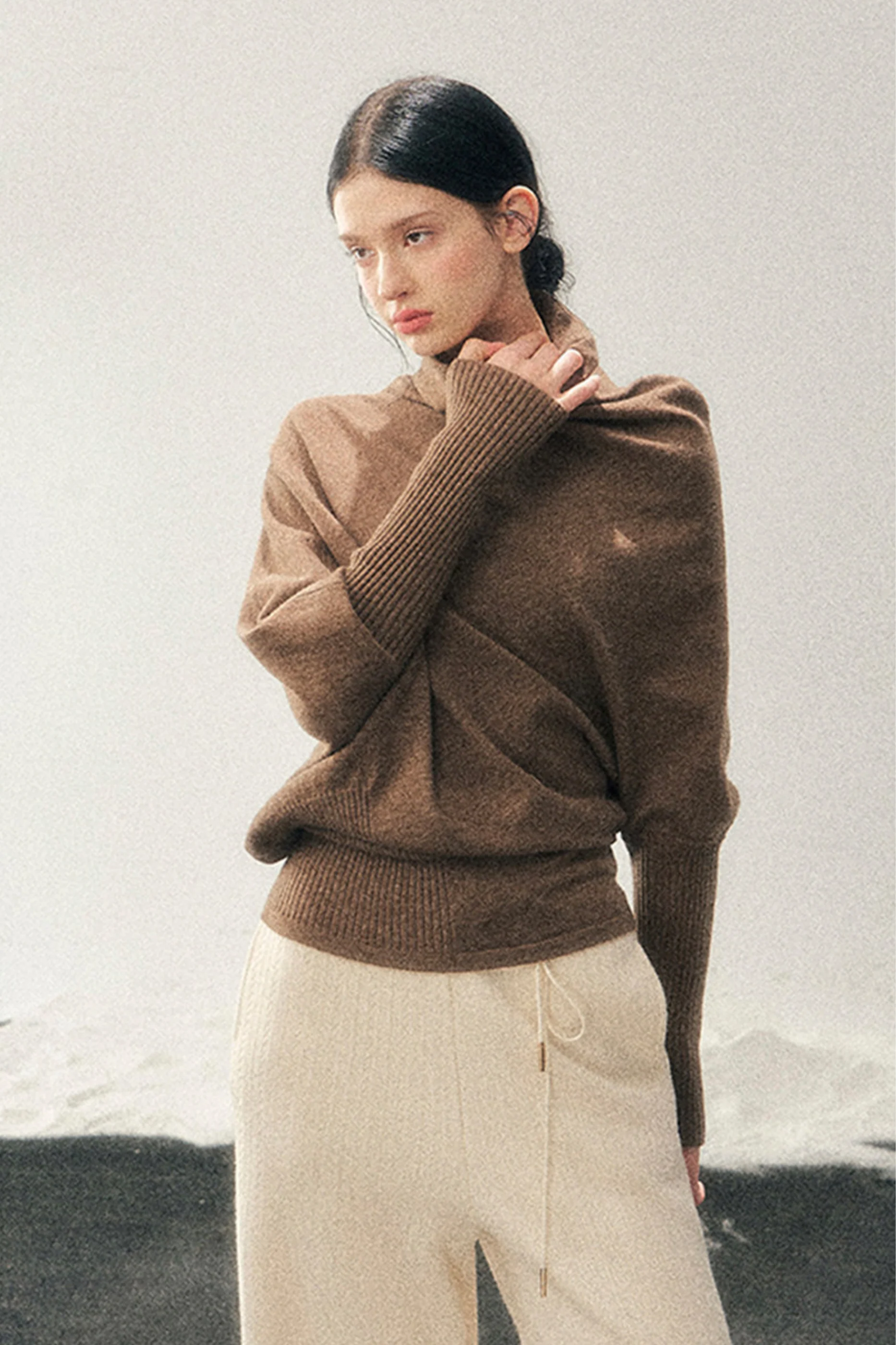 Chic Edgy Knit Sweater - Image 12