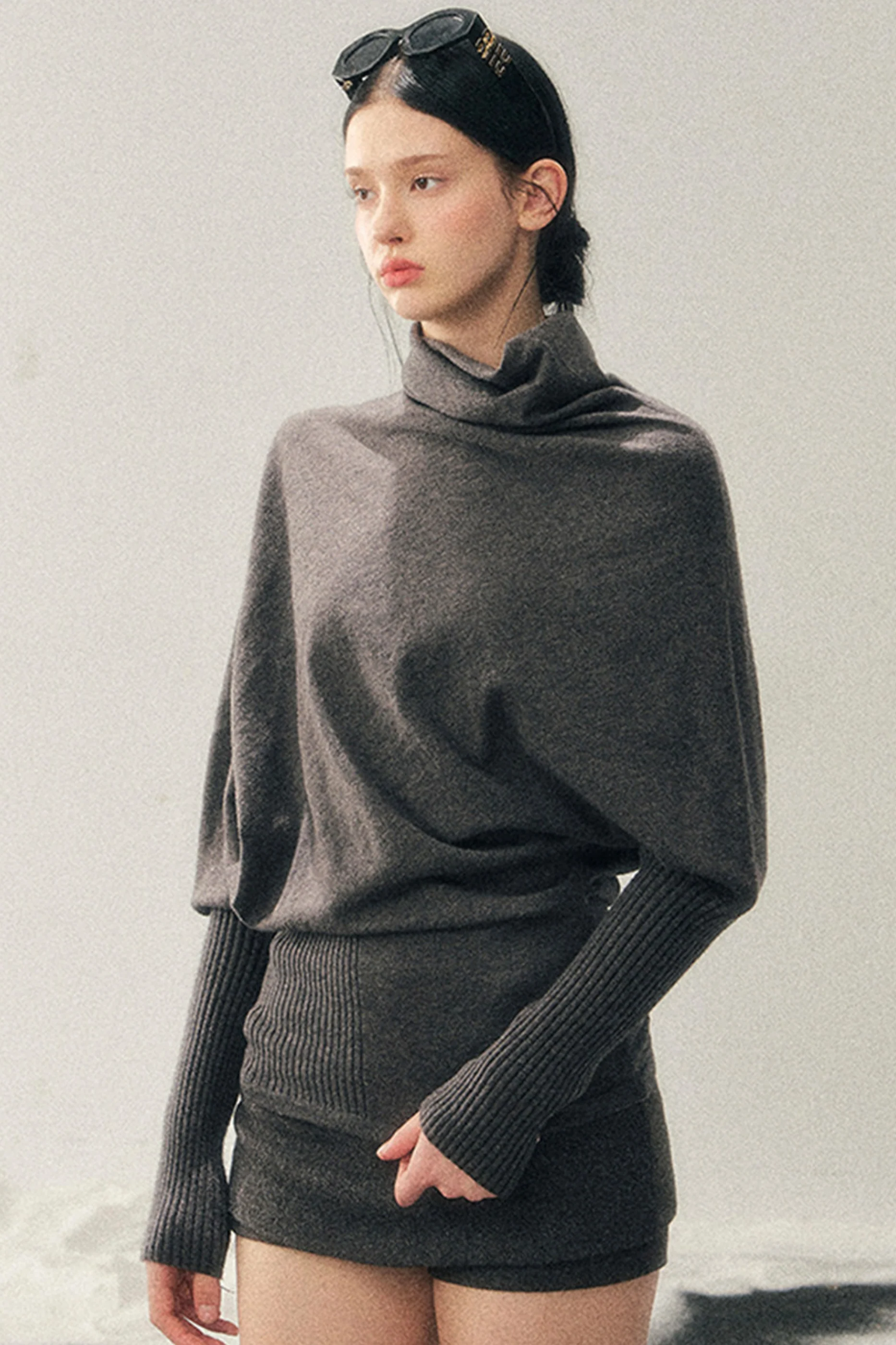 Chic Edgy Knit Sweater - Image 18