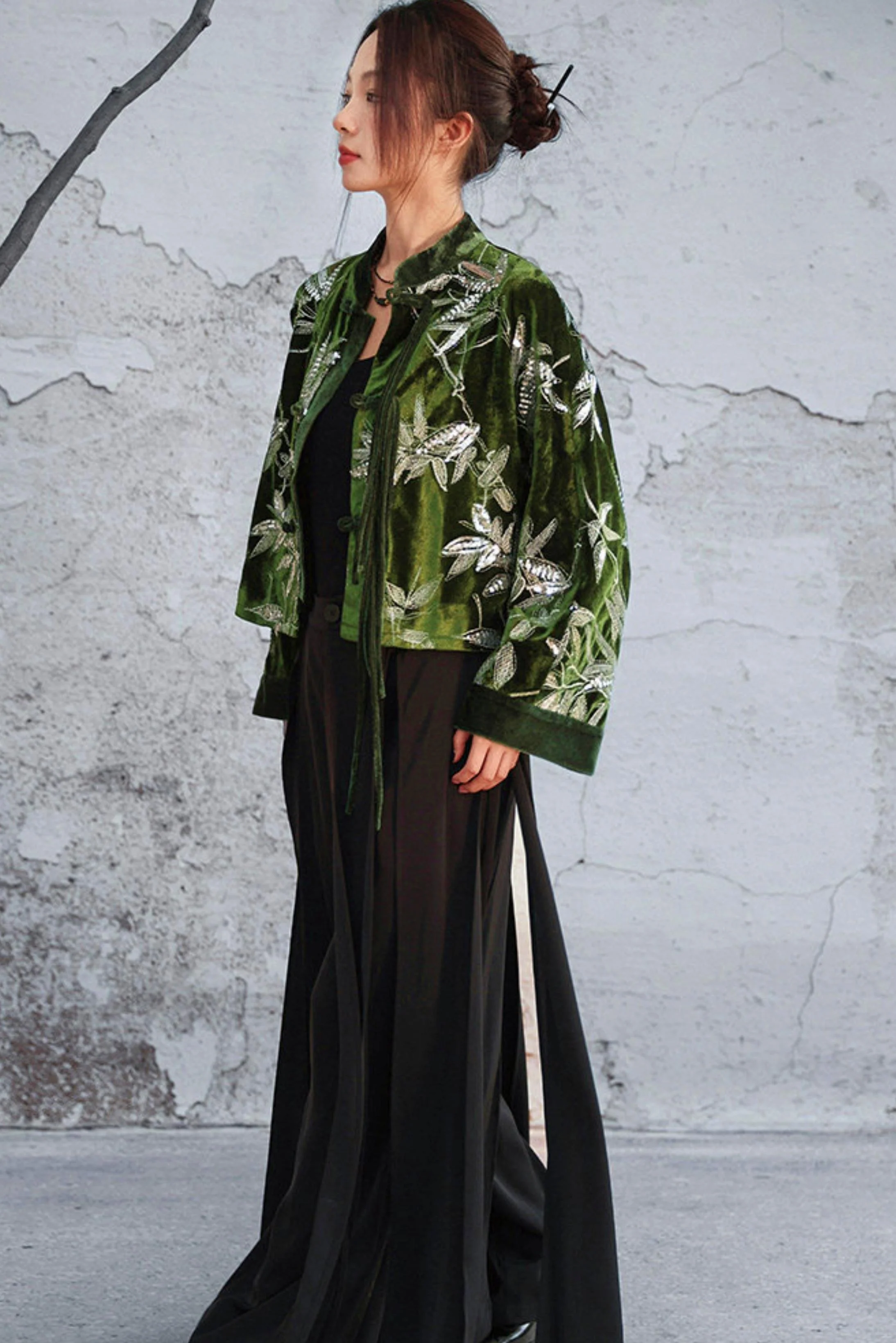 Bamboo Leaf Velvet Jacket - Image 11