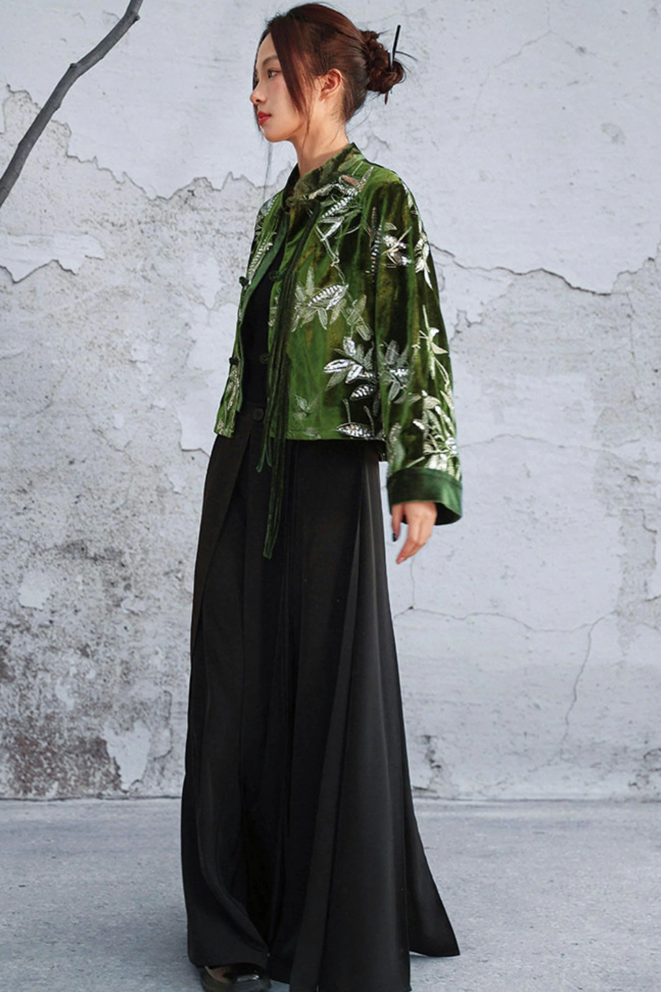 Bamboo Leaf Velvet Jacket - Image 13