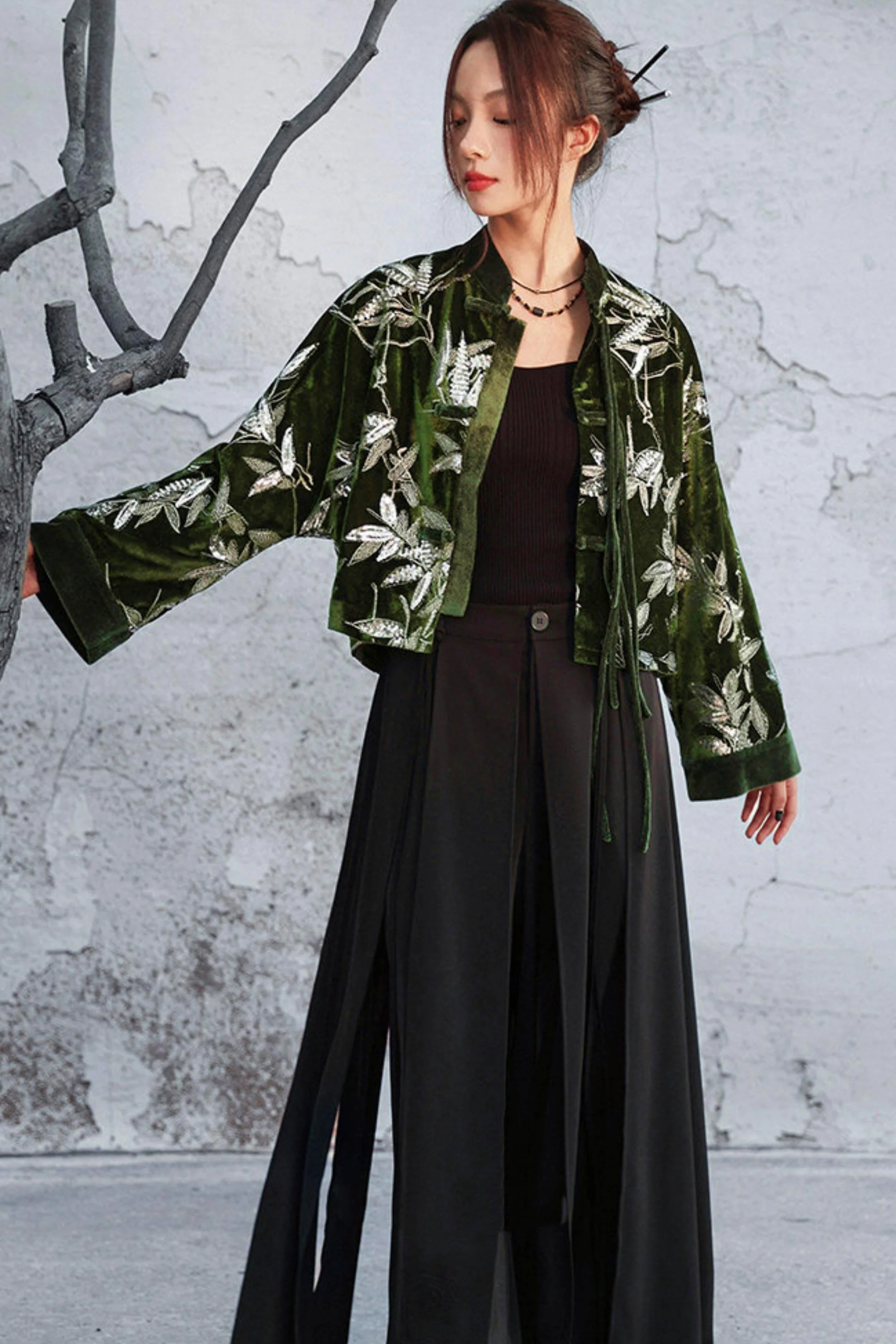 Bamboo Leaf Velvet Jacket - Image 9