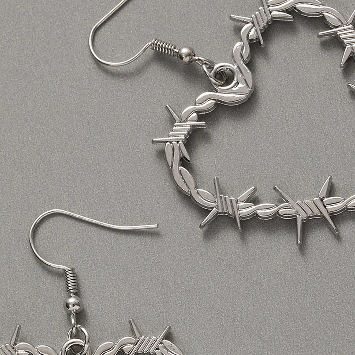 Barbed Wire Heart Earrings - Image 5