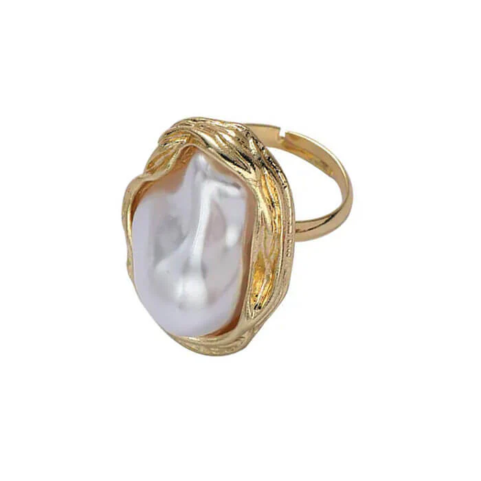 Baroque Aesthetic Pearl Ring