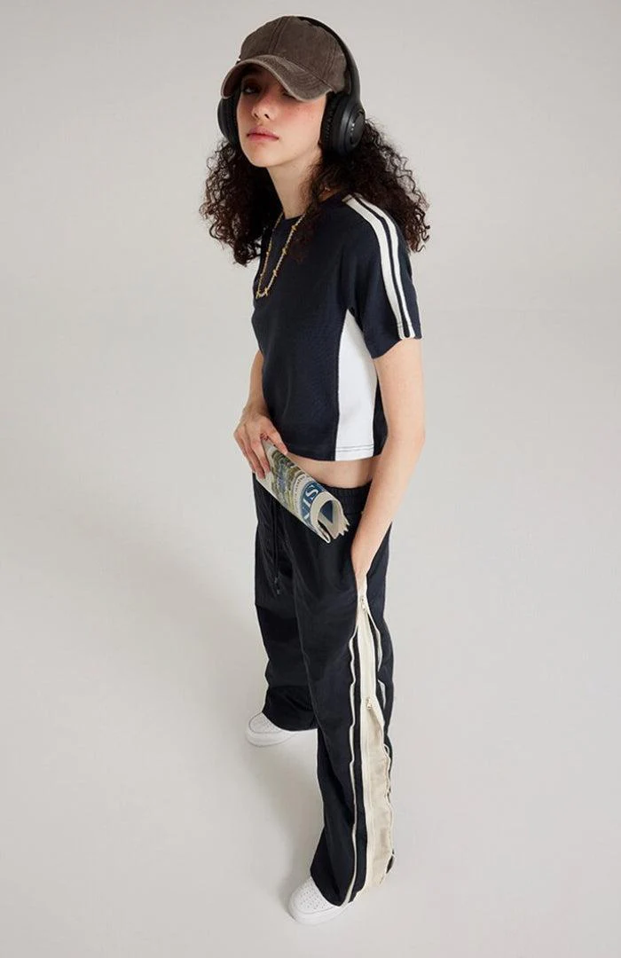 Basic Cropped Tee - Image 5
