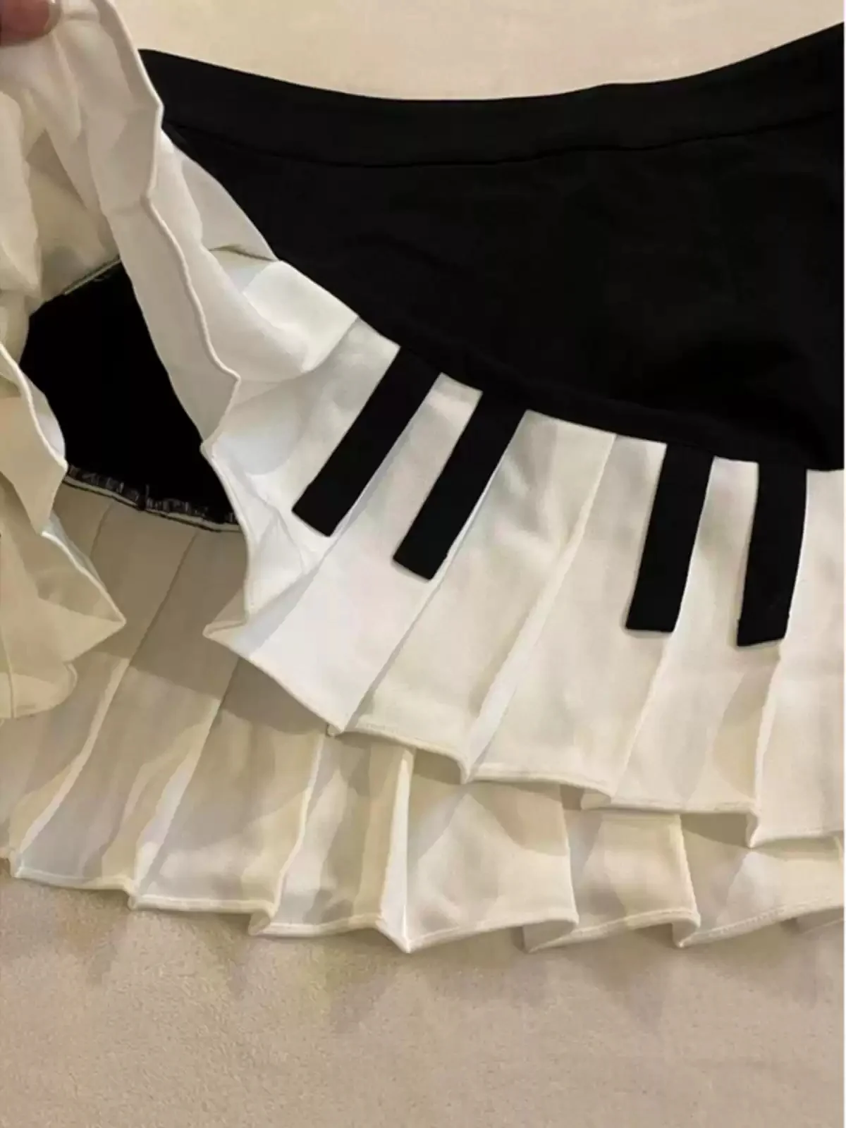 black and white piano retro pleated skirt - Image 2