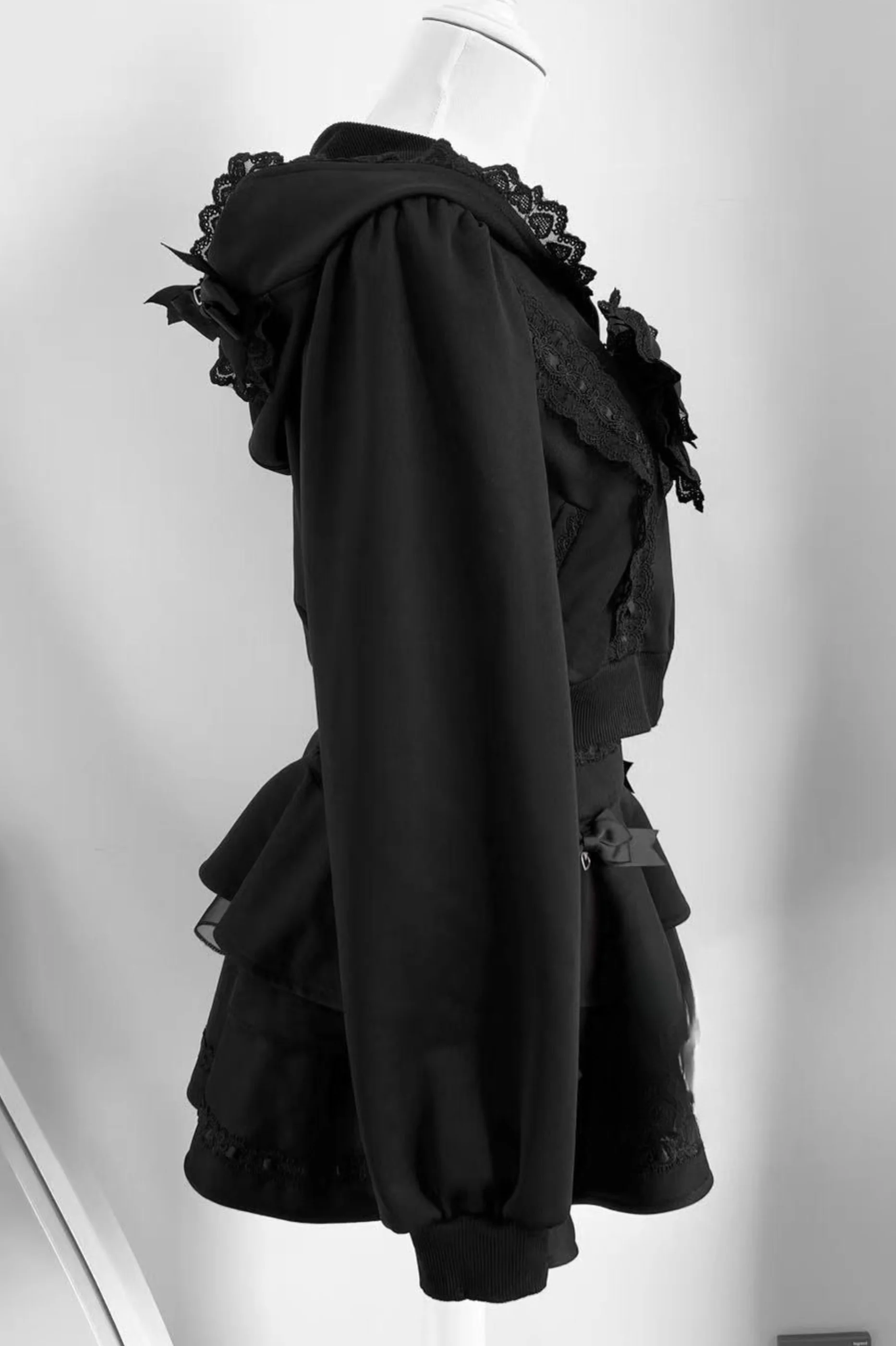 Black and White Sportswear Skirt - Image 3