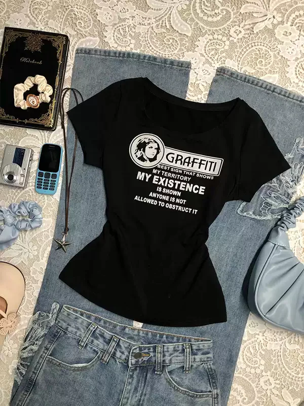 black printed short-sleeved T-shirt