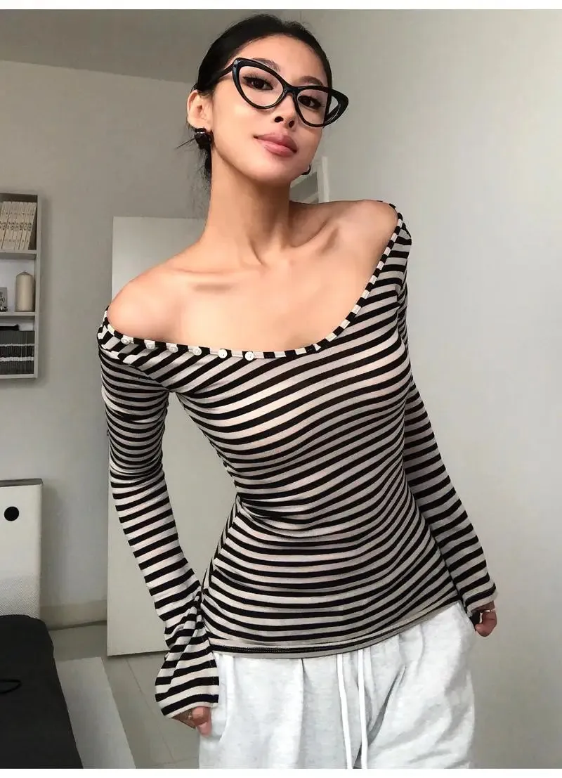 Black & White Striped Top - Image 3