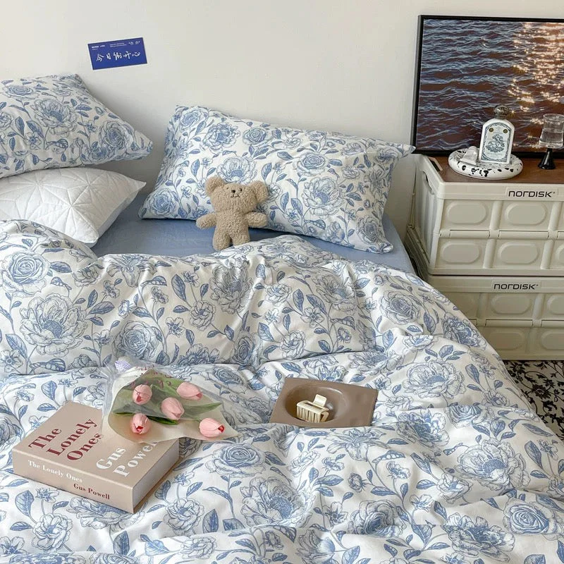 Blue Vintage Floral Bedding Set - Image 2