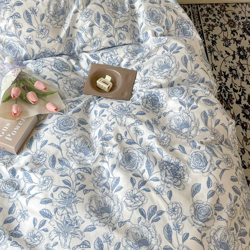 Blue Vintage Floral Bedding Set - Image 5
