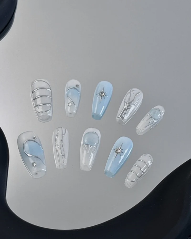 Blush Blue Gilt Handmade Fresh Diamond Nails - Image 3