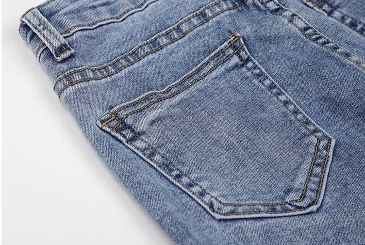 Bow Coquette Flared Jeans - Image 3