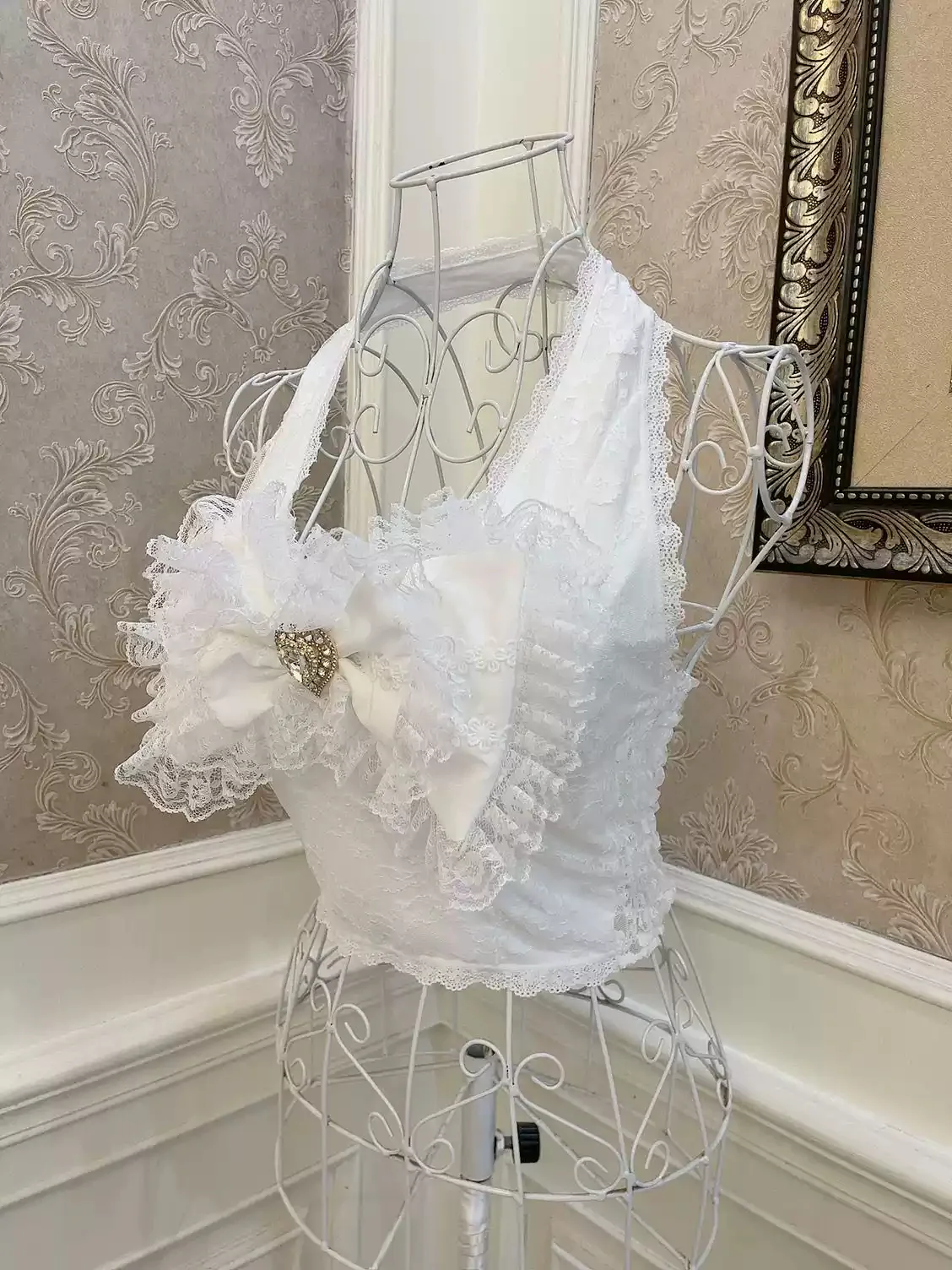Bow Love Diamond Lace Tank Top - Image 2