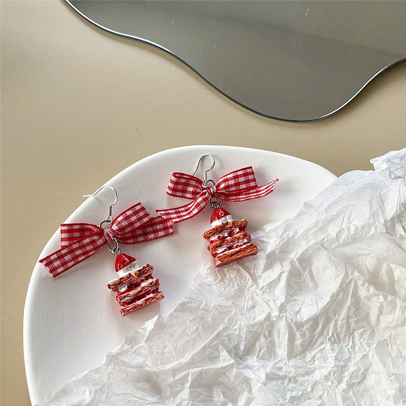 bow strawberry kawaii earrings - Image 3