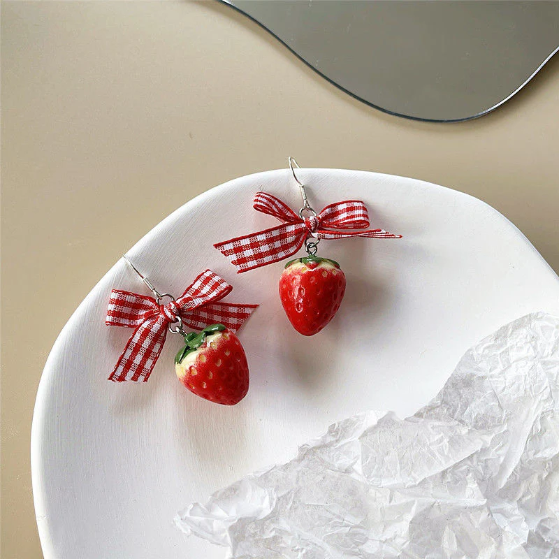 bow strawberry kawaii earrings - Image 4