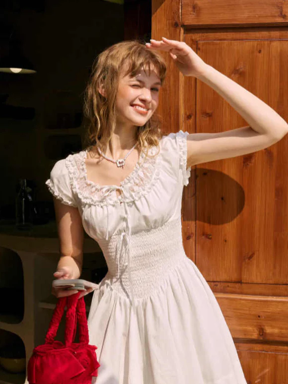 Bow-tie Waist-hugging Lace Dress - Image 3