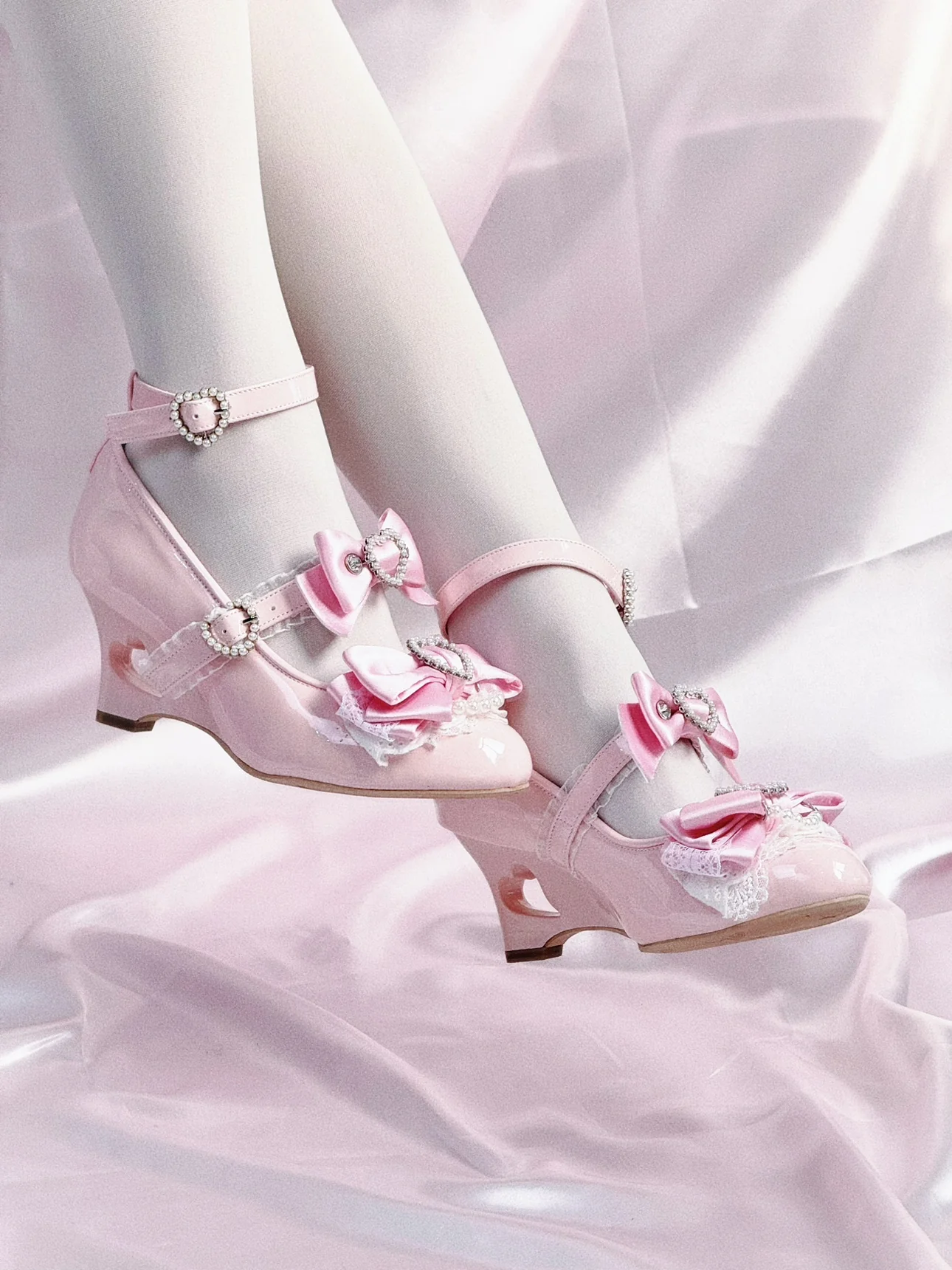 Bows Heart Hollow Wedge Shoes - Image 2