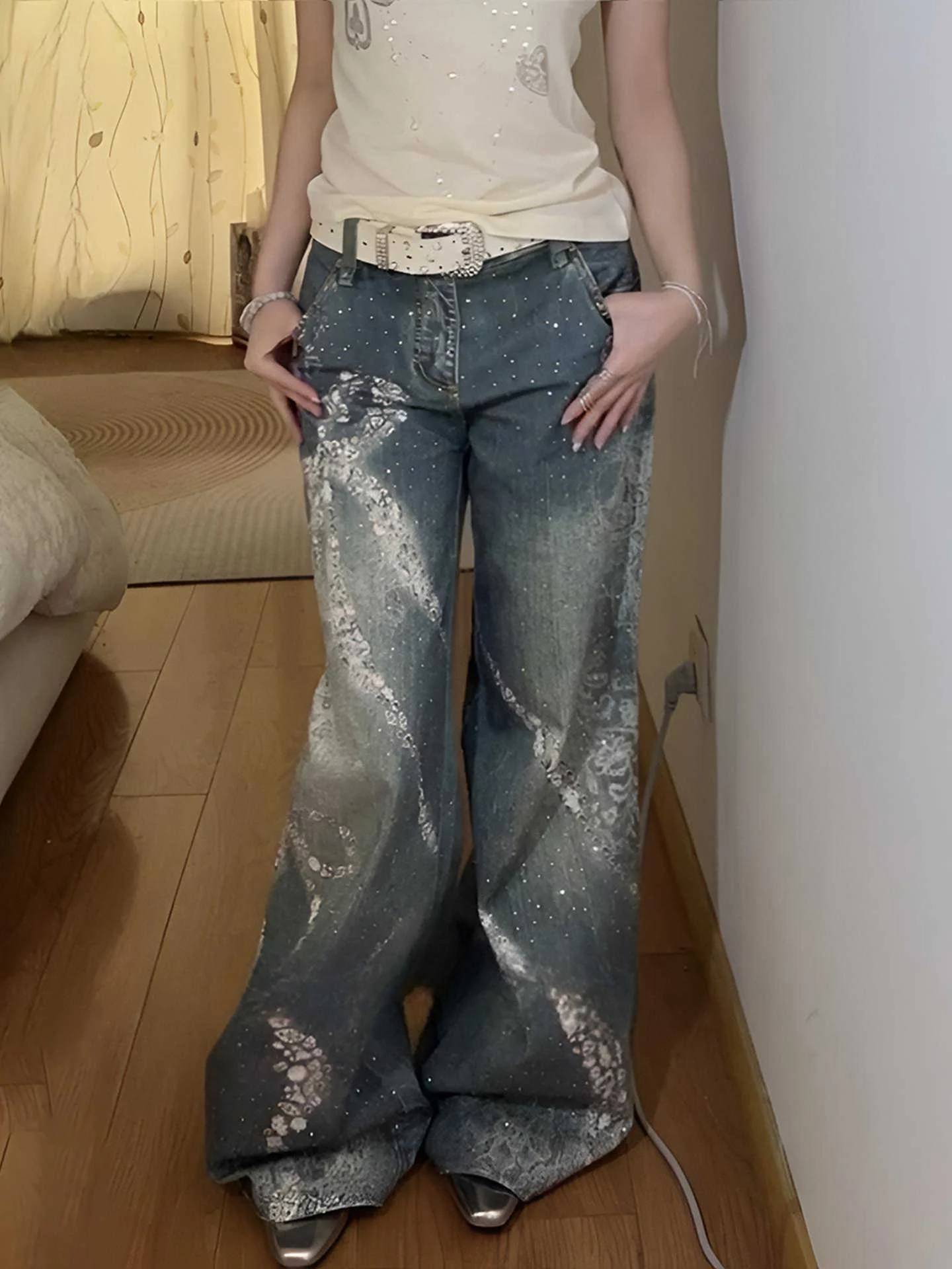 Butterfly Print Wide Legs Jeans - Image 4