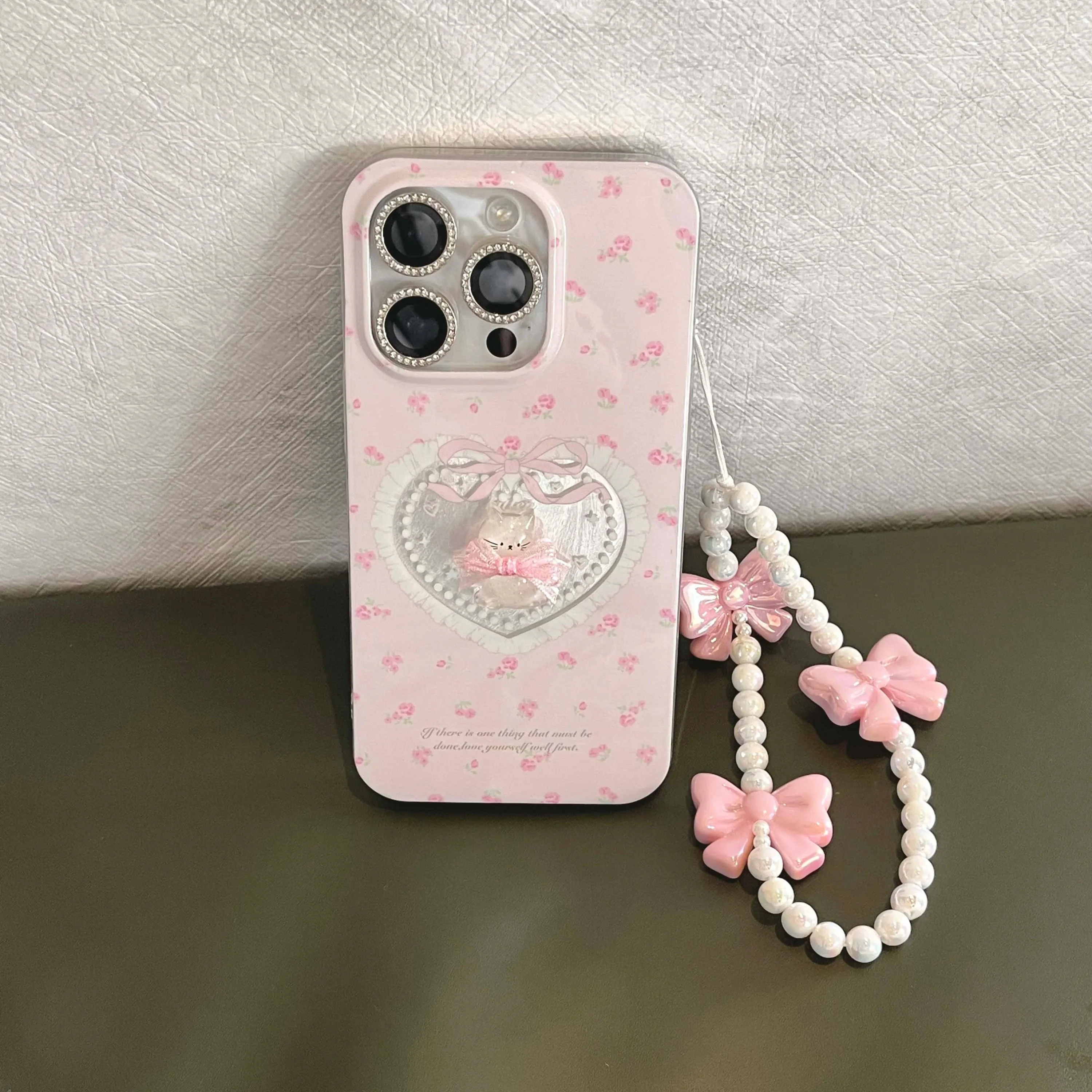 Cameo Kitty iPhone Case With Chain - Image 2