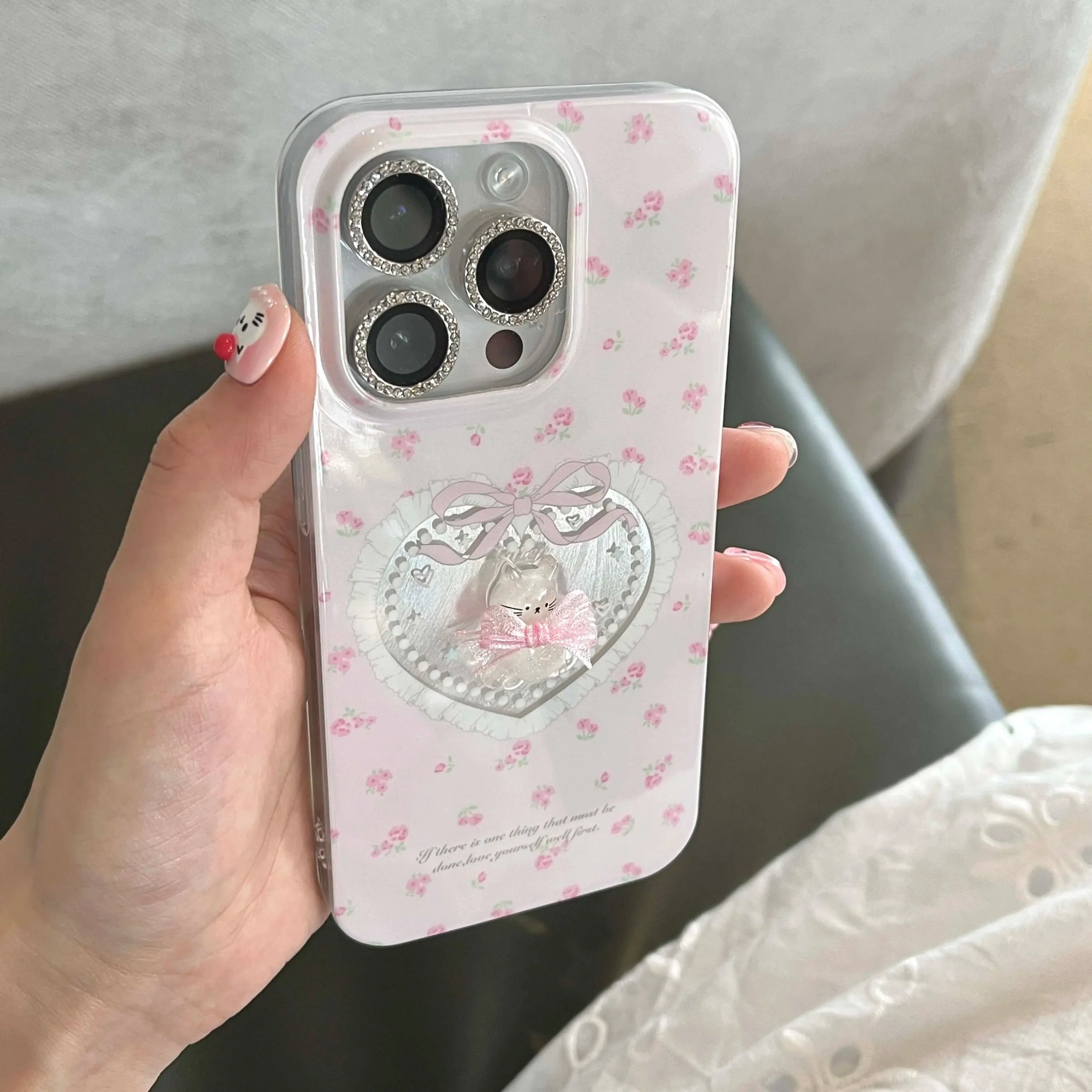 Cameo Kitty iPhone Case With Chain - Image 7