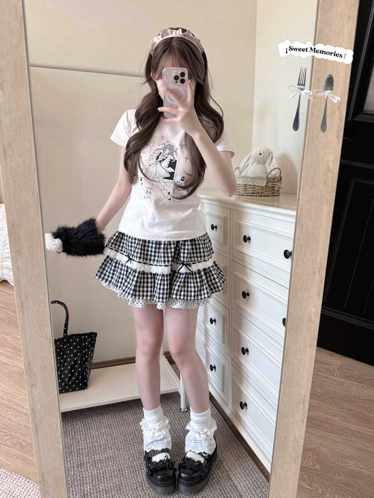 Cat Girl Heart T-Shirt - Image 3