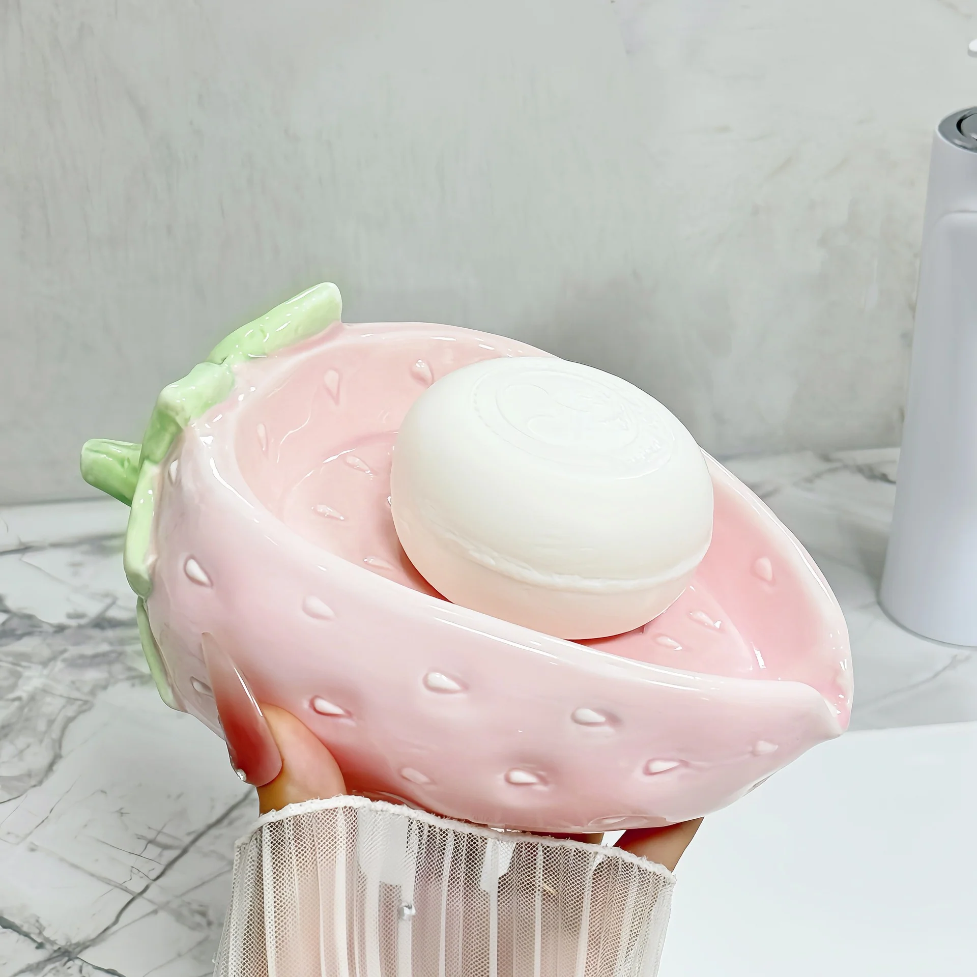 ceramic Strawberry soap box - Image 4
