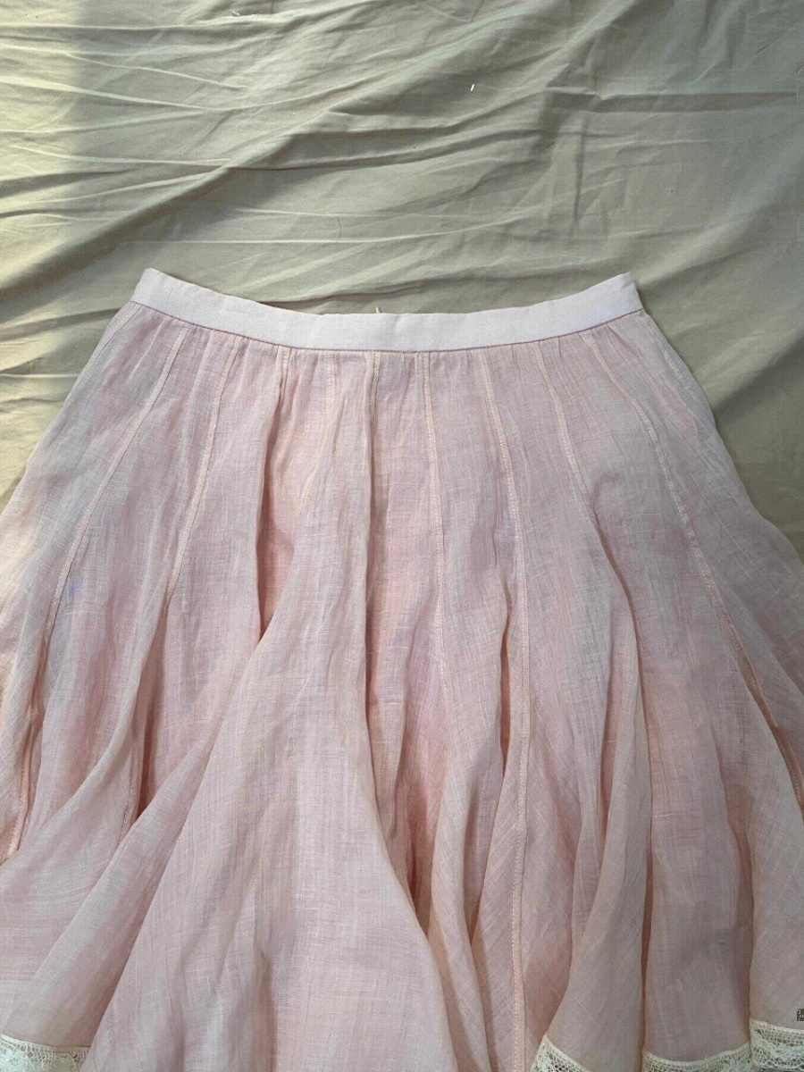 Chic Pink Lace Skirt - Image 4