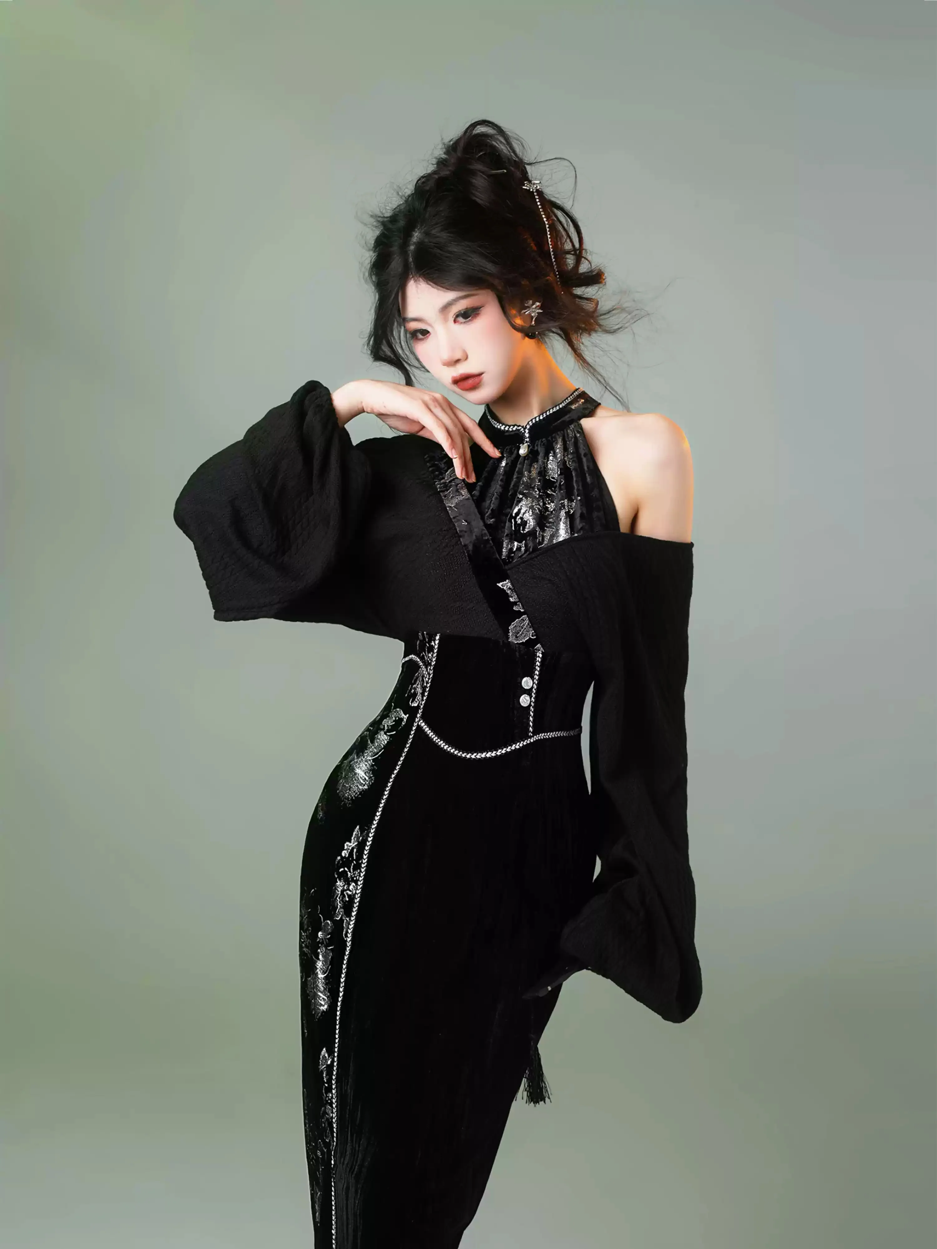 Chinese Style Silver Velvet Cheongsam Dress - Image 4