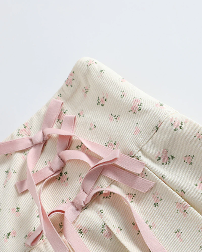 College Style Lace Mini Bow Pleated Skirt - Image 3