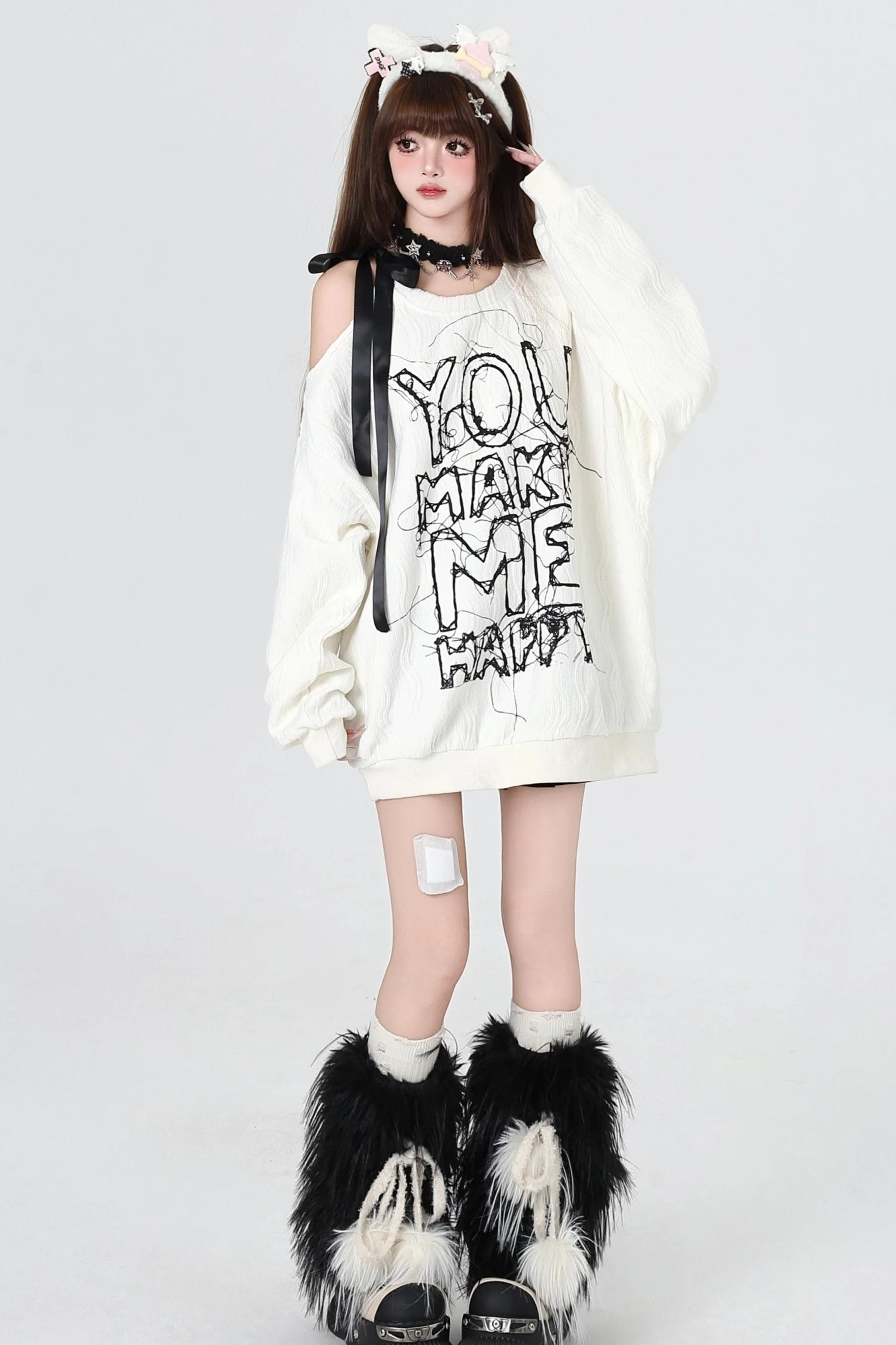 Cool Off-shoulder Bowtie Sweatshirt - Image 10