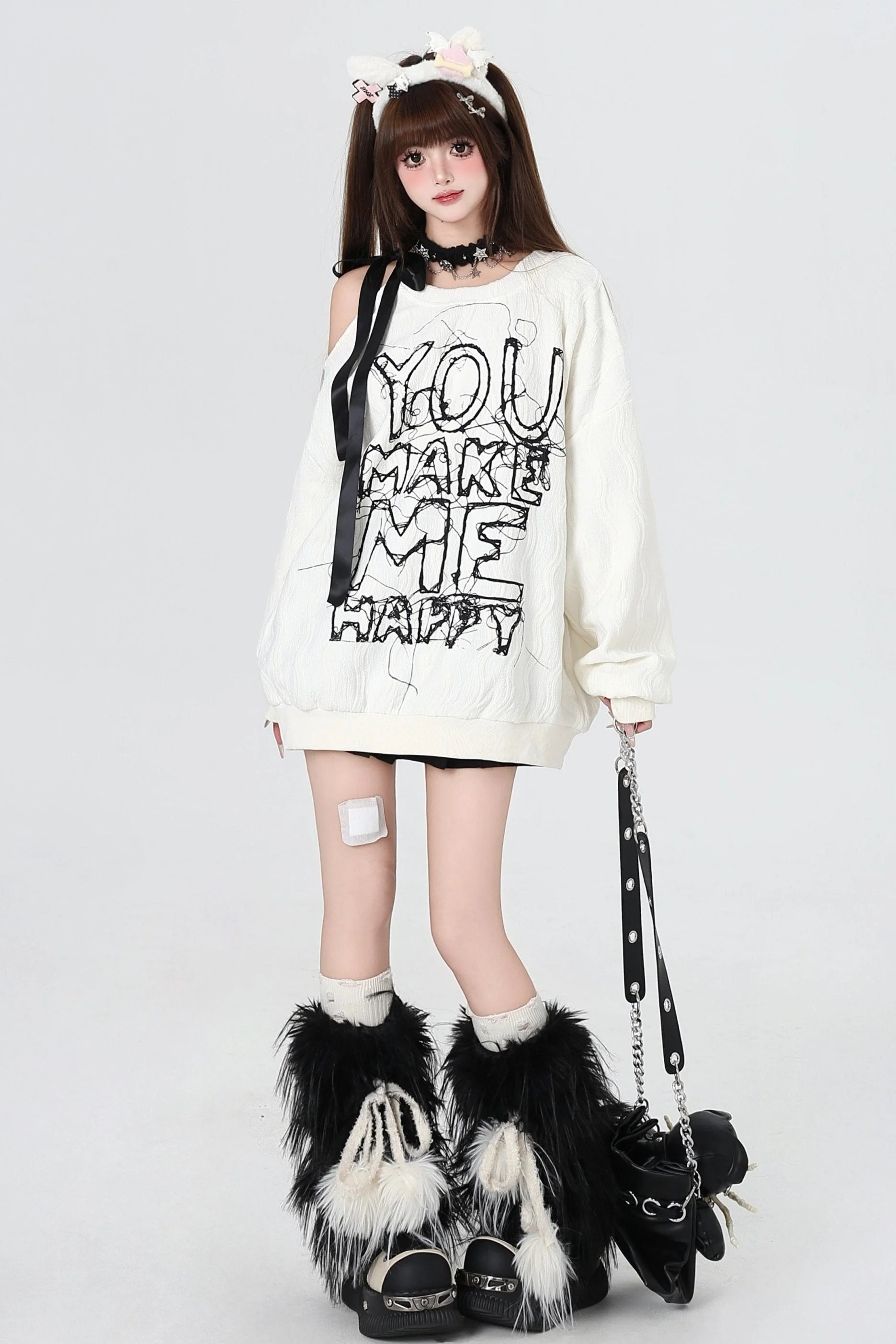 Cool Off-shoulder Bowtie Sweatshirt - Image 11