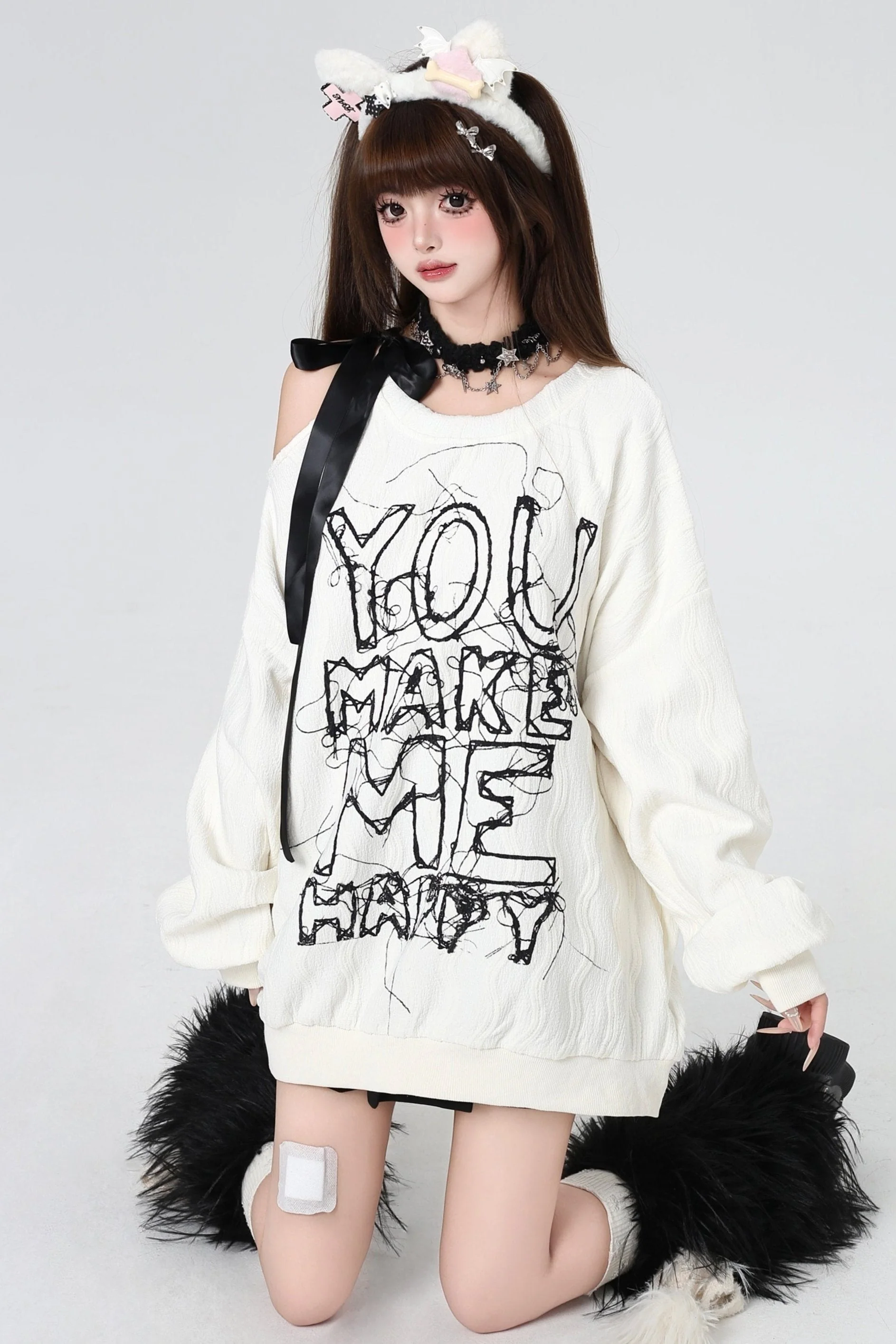 Cool Off-shoulder Bowtie Sweatshirt - Image 7