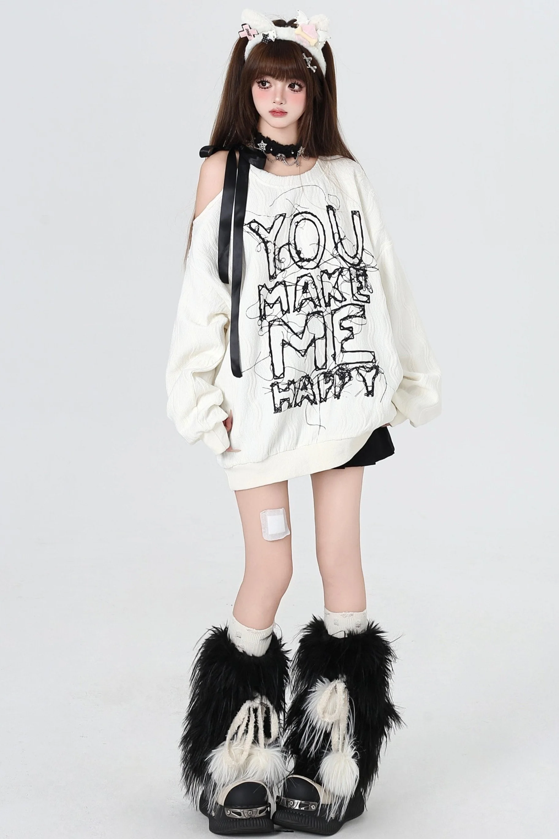 Cool Off-shoulder Bowtie Sweatshirt - Image 9