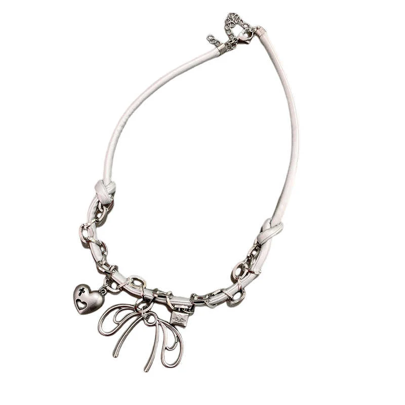 Coquette Butterfly Heart Necklace - Image 3
