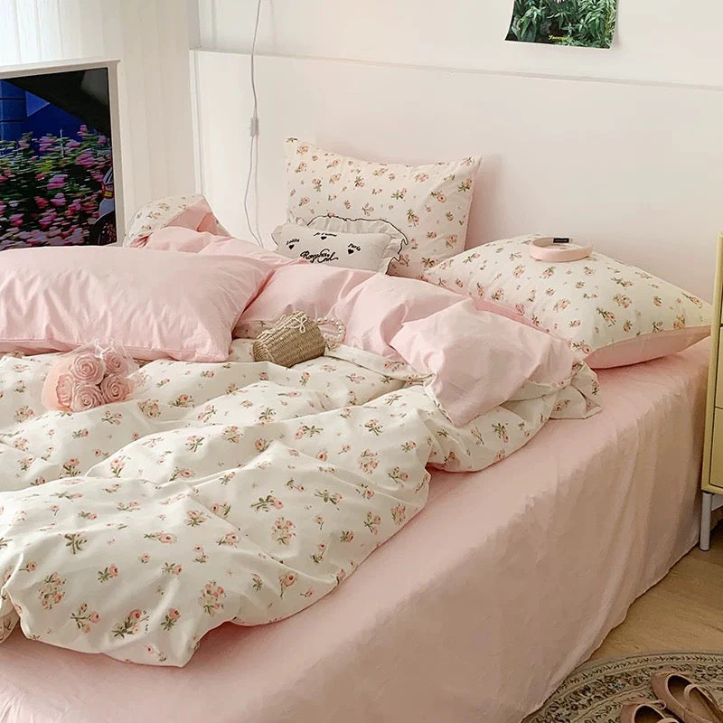 Coquette Floral Bedding Set - Image 2