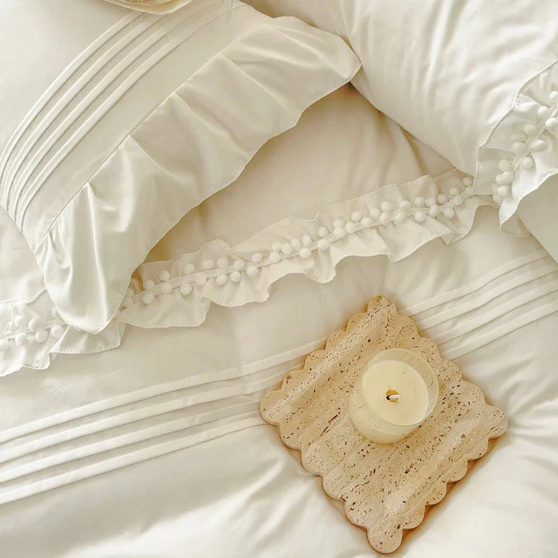Coquette Ruffled Duvet Cover Set - Image 3