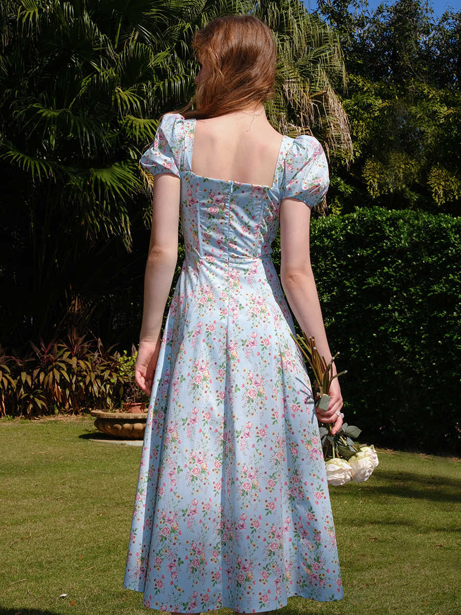 Cottage Floral Puff-sleeved Dress - Image 4