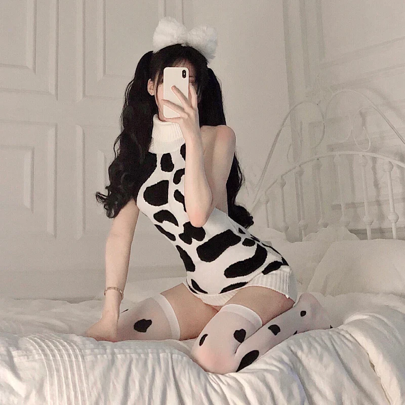 Cow sweater dress - Image 5