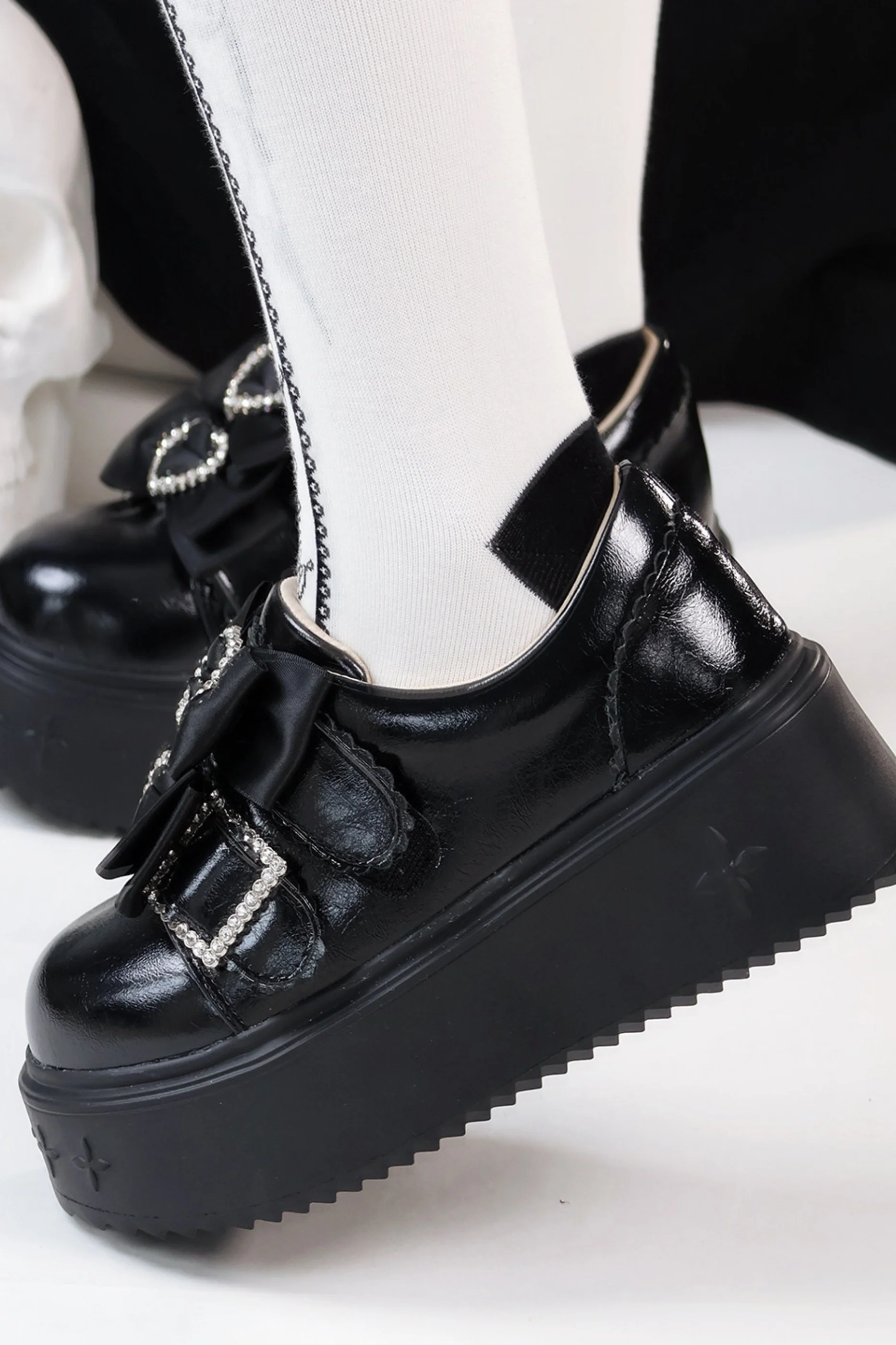 Ribbon Heart Platform Shoes - Image 3