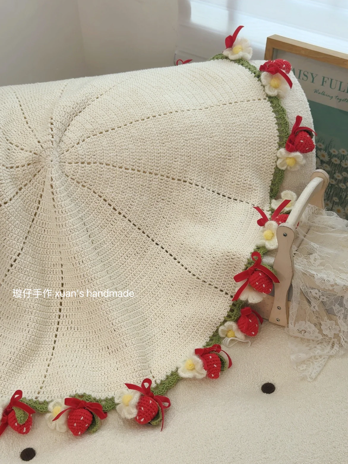Crochet Handmade DIY Little Berry Blanket - Image 3